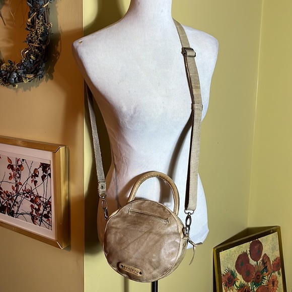 BED-STU x Free People ARENFIELD RoundLeather Handled CrossBody $198
NEW - Picture 4 of 16